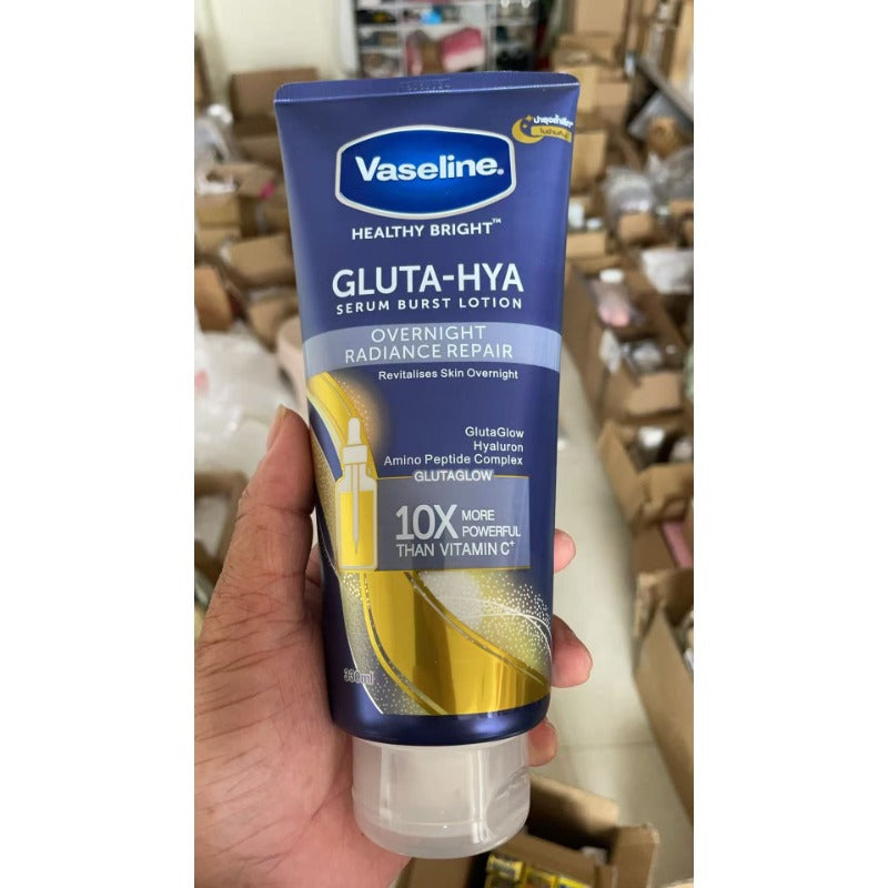 Vaseline - Gluta-HYA Lotion Flawless Bright - 330ml